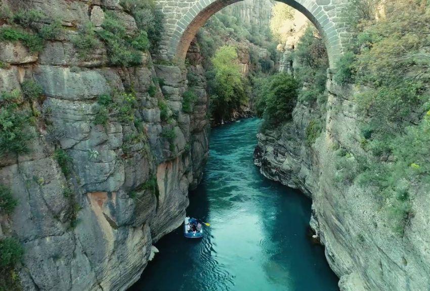 Canyon Tazı En 4x4 & Rafting Combiné (excursion d'une journée)