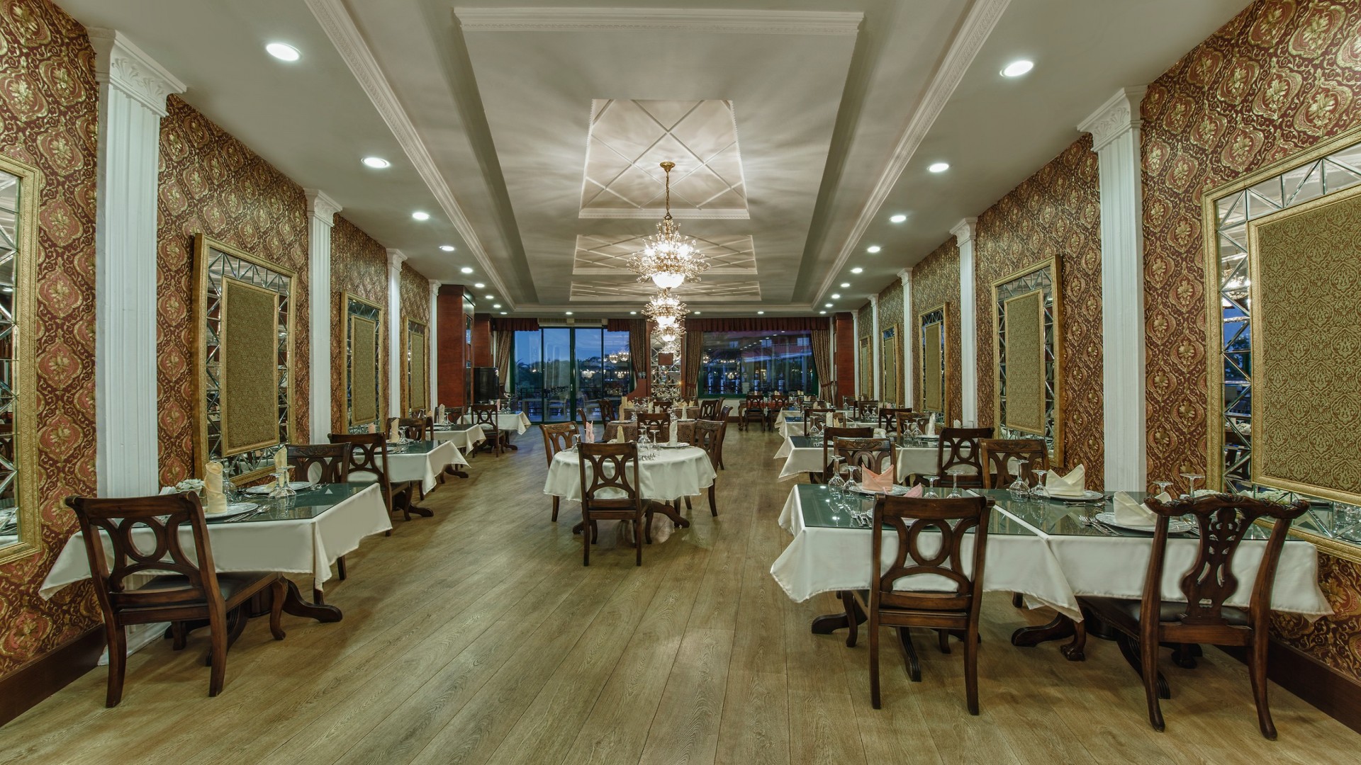 Delphin Palace Hotel